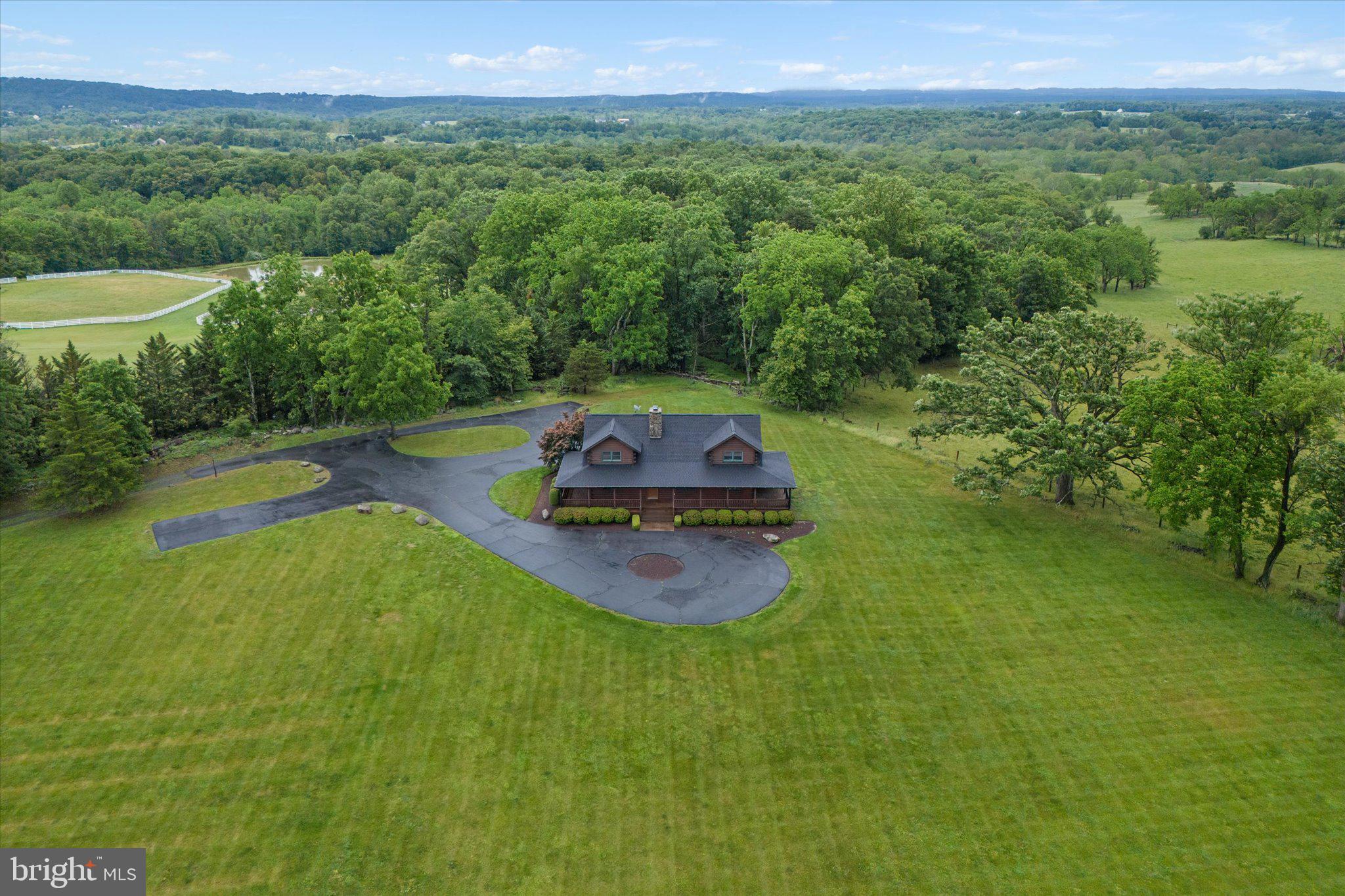 18837 Trinity Church Road Purcellville, VA 20132 - Photo 45 of 51 Gallery Image 45