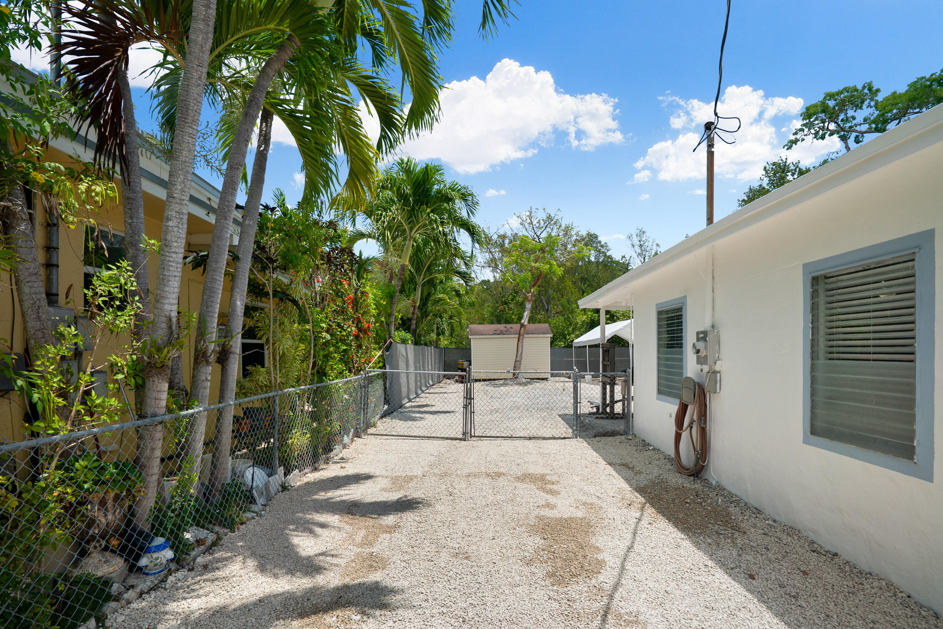 4 Tina Place Key Largo, FL 33037 - Photo 22 of 30 RV or Boat Trailer parking