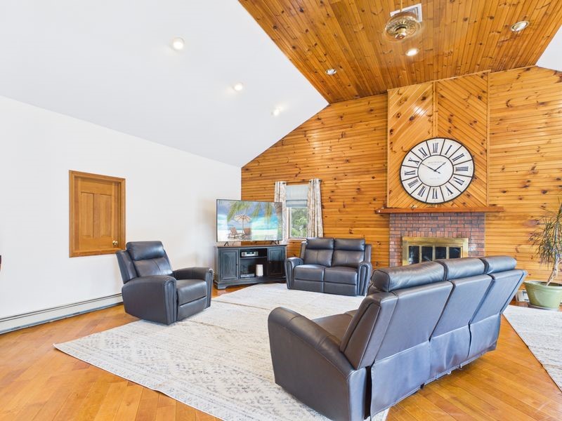 230 Curtis Corner Road South Kingstown, RI 02879 - Photo 7 of 48