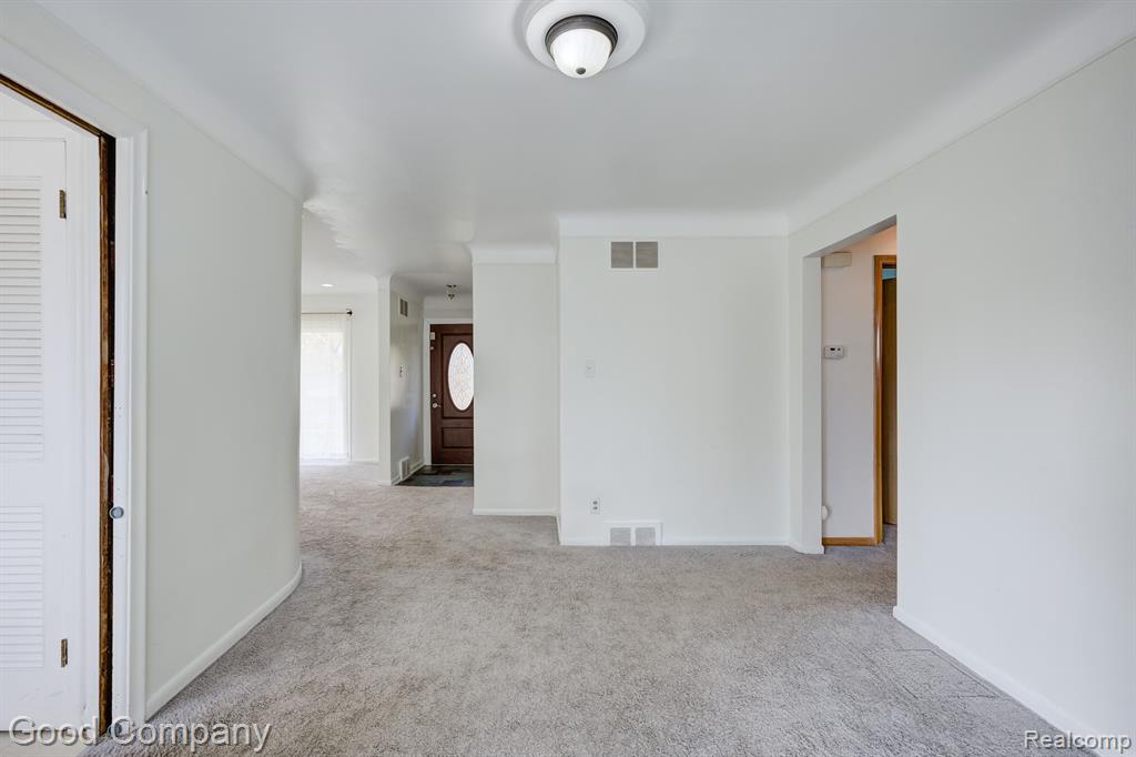 28356 Ridgebrook Road Farmington Hills, MI 48334 - Photo 9 of 44