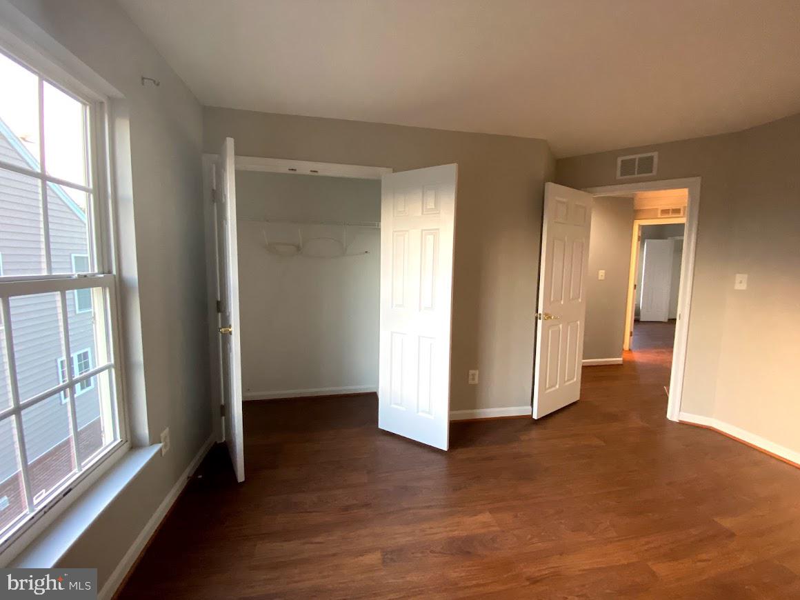 42770 Conquest Circle Brambleton, VA 20148 - Photo 41 of 70 Third Bedroom