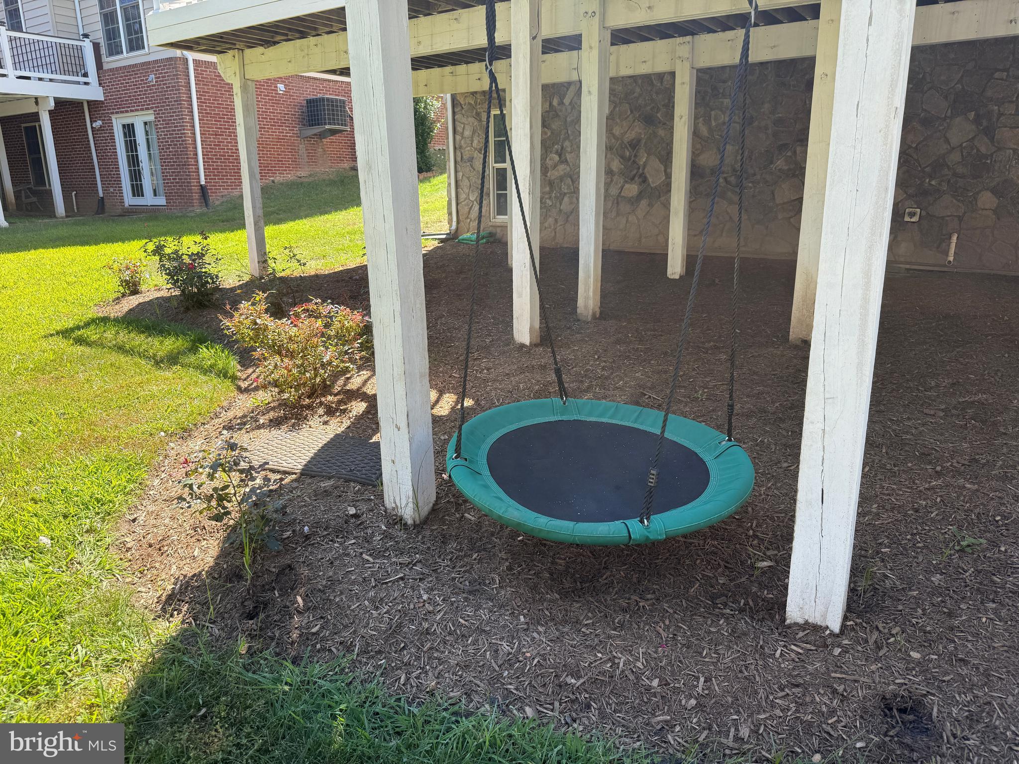 42770 Conquest Circle Brambleton, VA 20148 - Photo 68 of 70 a view of a outdoor space