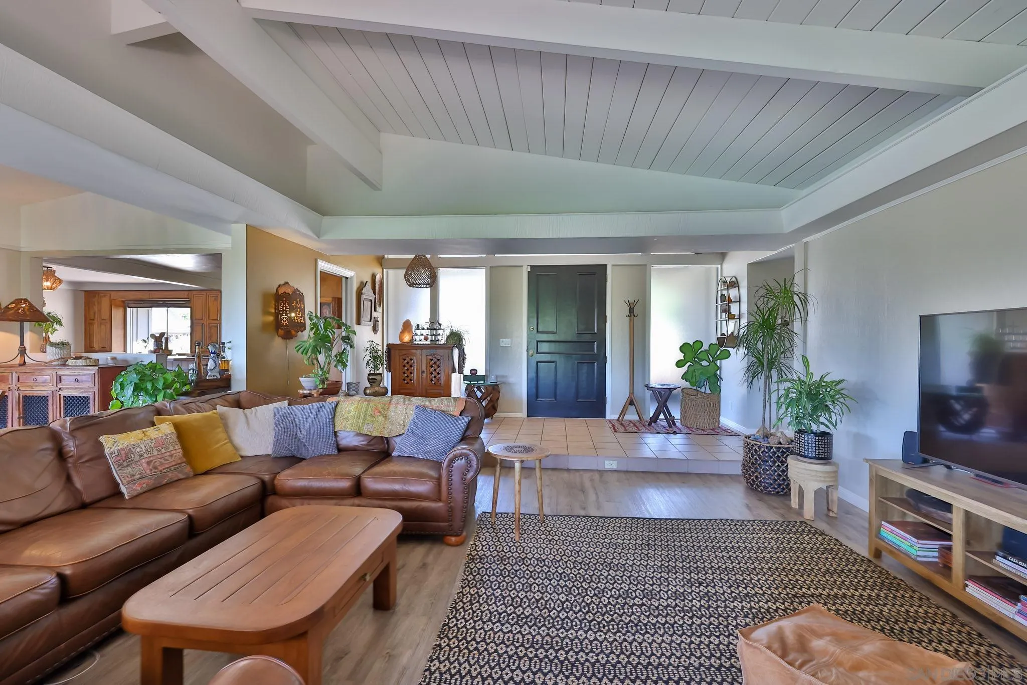 10993 Explorer Road La Mesa, CA 91941 - Photo 4 of 34 a living room with furniture and a rug