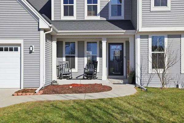 $438,500 | 717 Chadwick Drive, Watertown, WI 53094