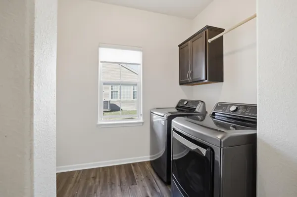 $438,500 | 717 Chadwick Drive, Watertown, WI 53094