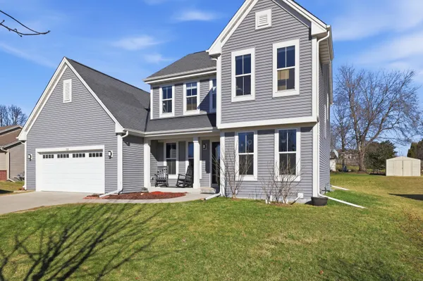 $438,500 | 717 Chadwick Drive, Watertown, WI 53094