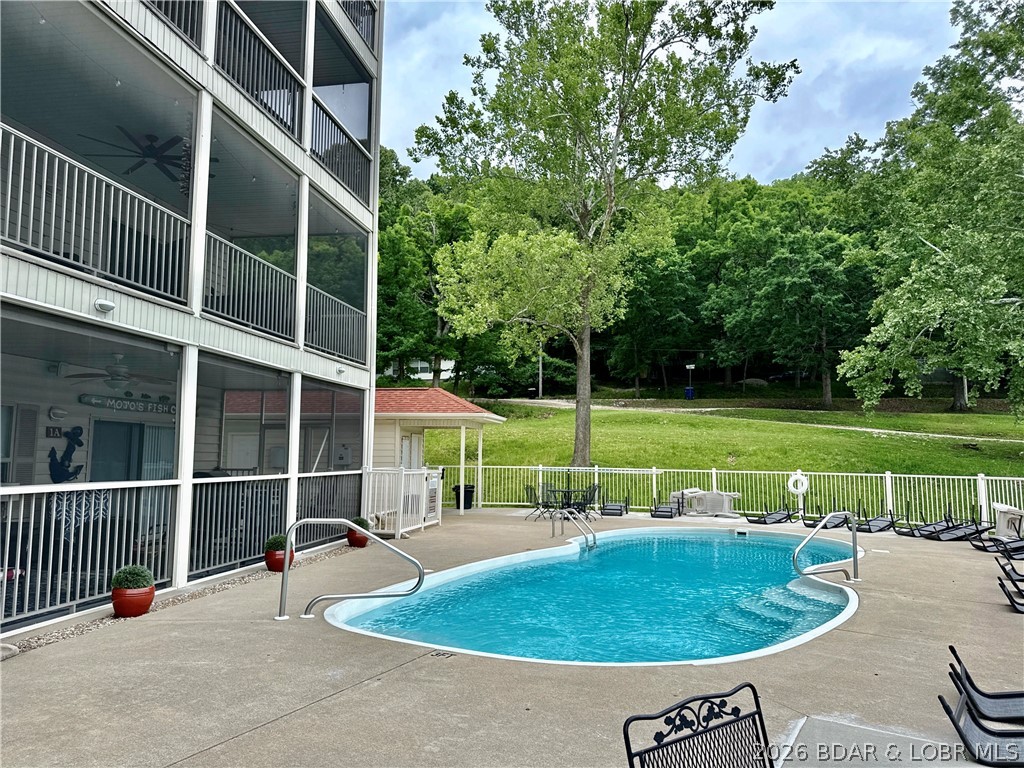 562 Hyd A Way Road, Unit 3E Camdenton, MO 65020 - Photo 30 of 38 Community lakefront pool
