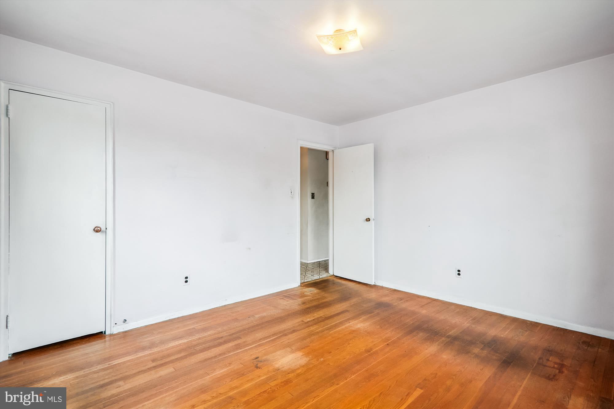 9507 Adelphi Road Silver Spring, MD 20903 - Photo 20 of 41 a view of room