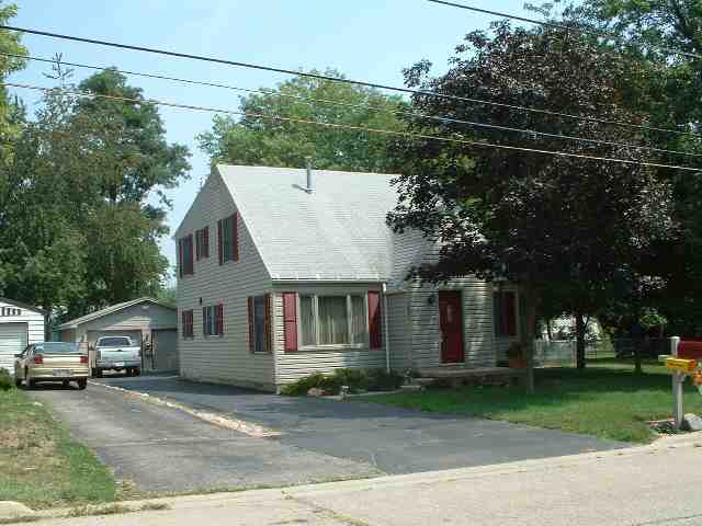 134 Brookview Road East Peoria, IL 61611 - Photo 1 of 4 Gallery Image 1