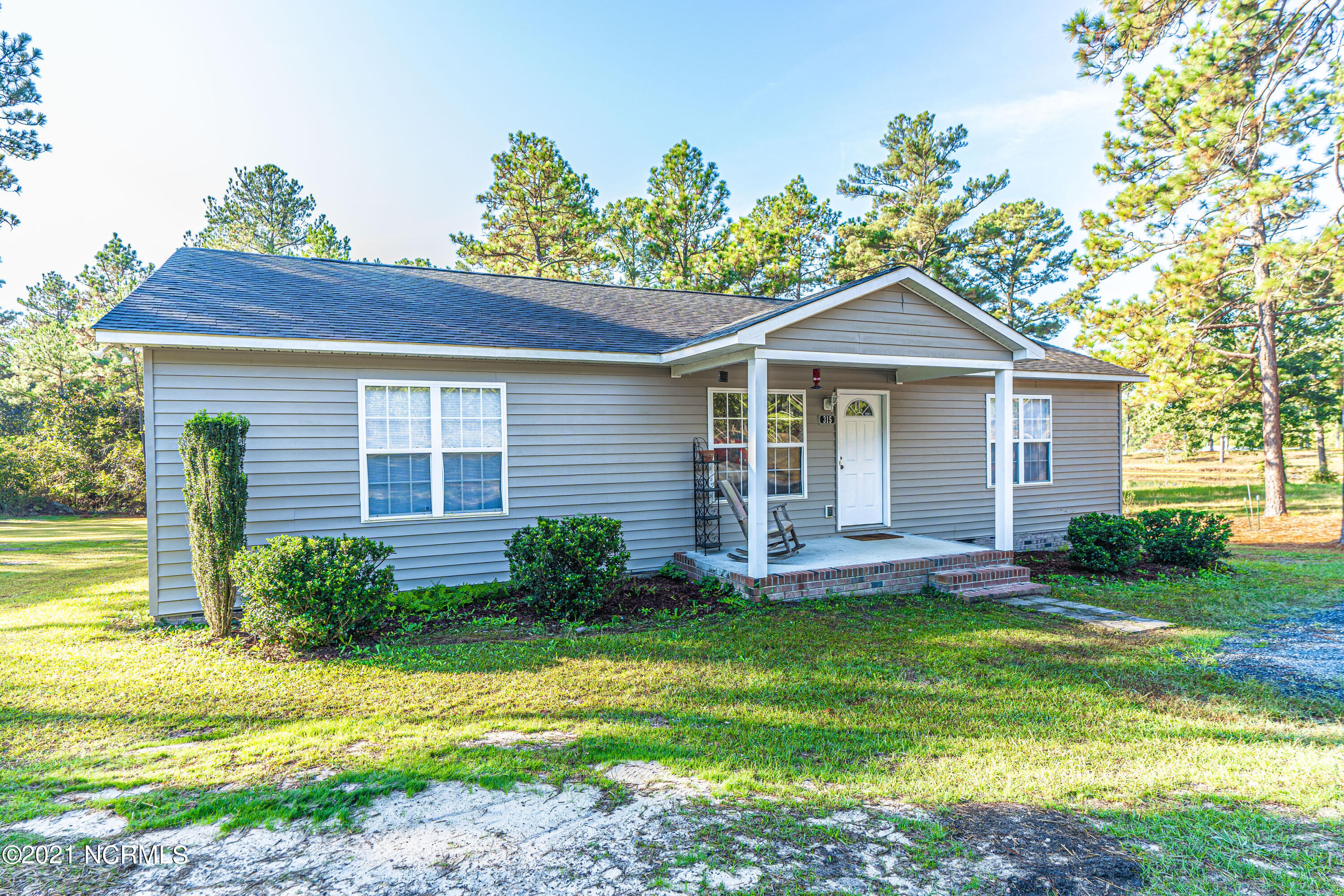 315 Joel Road Carthage, NC 28327 - Photo 4 of 45 DSC04871