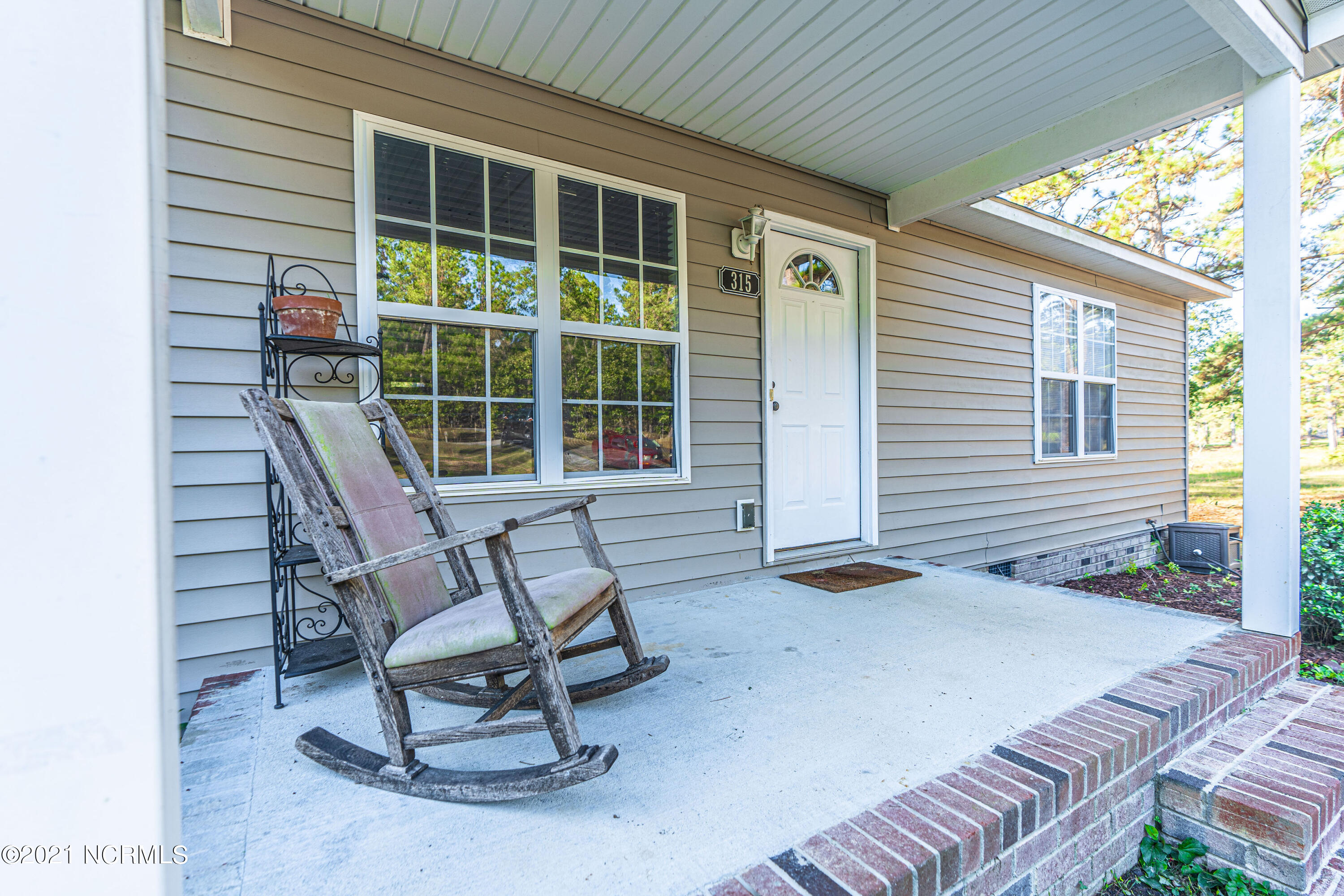 315 Joel Road Carthage, NC 28327 - Photo 5 of 45 DSC04872