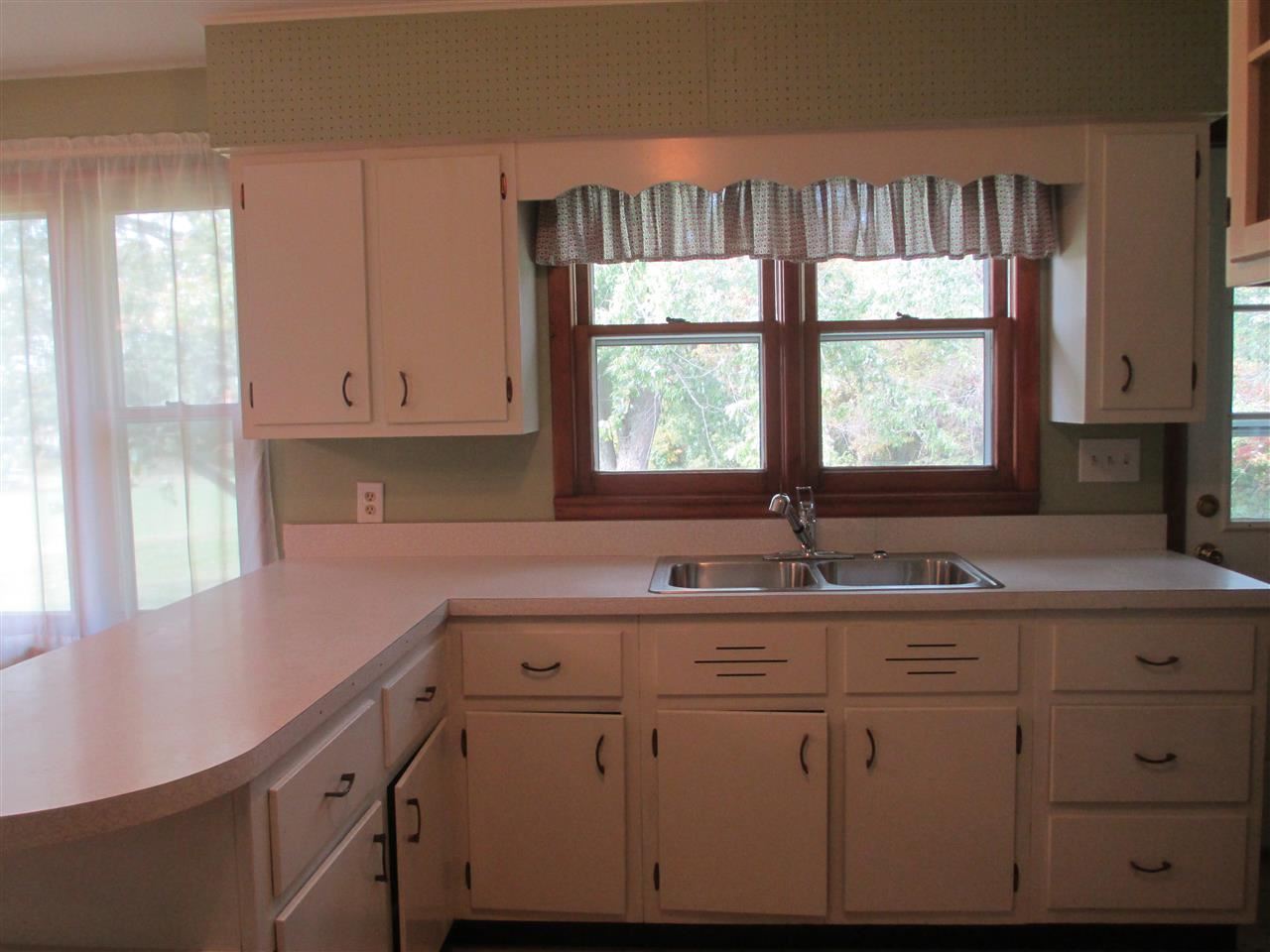 2970 South Kirby Road Bloomington, IN 47403 - Photo 13 of 25 Gallery Image 13