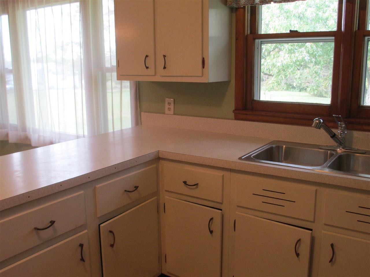 2970 South Kirby Road Bloomington, IN 47403 - Photo 6 of 25 Gallery Image 6
