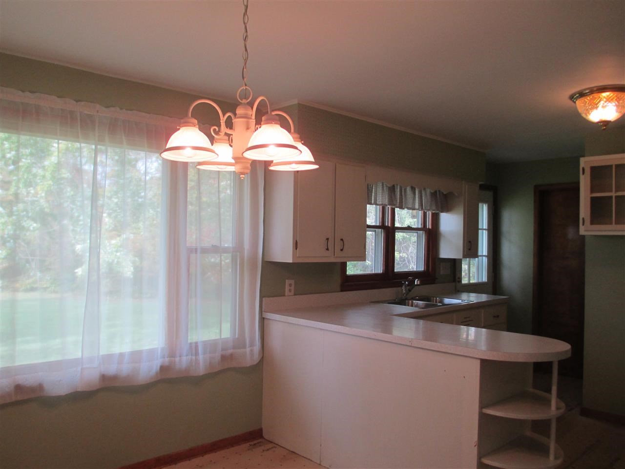 2970 South Kirby Road Bloomington, IN 47403 - Photo 8 of 25 Gallery Image 8