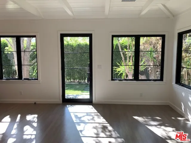 $4,500 | 1244 South Sycamore Avenue, Los Angeles, CA 90019