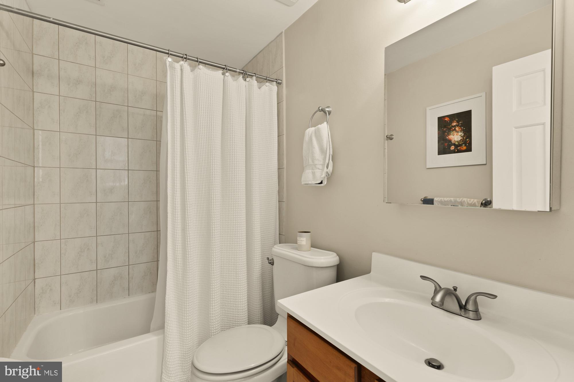 1715 15th Street Northwest, Unit 103 Washington, DC 20009 - Photo 11 of 24 Hall bathroom