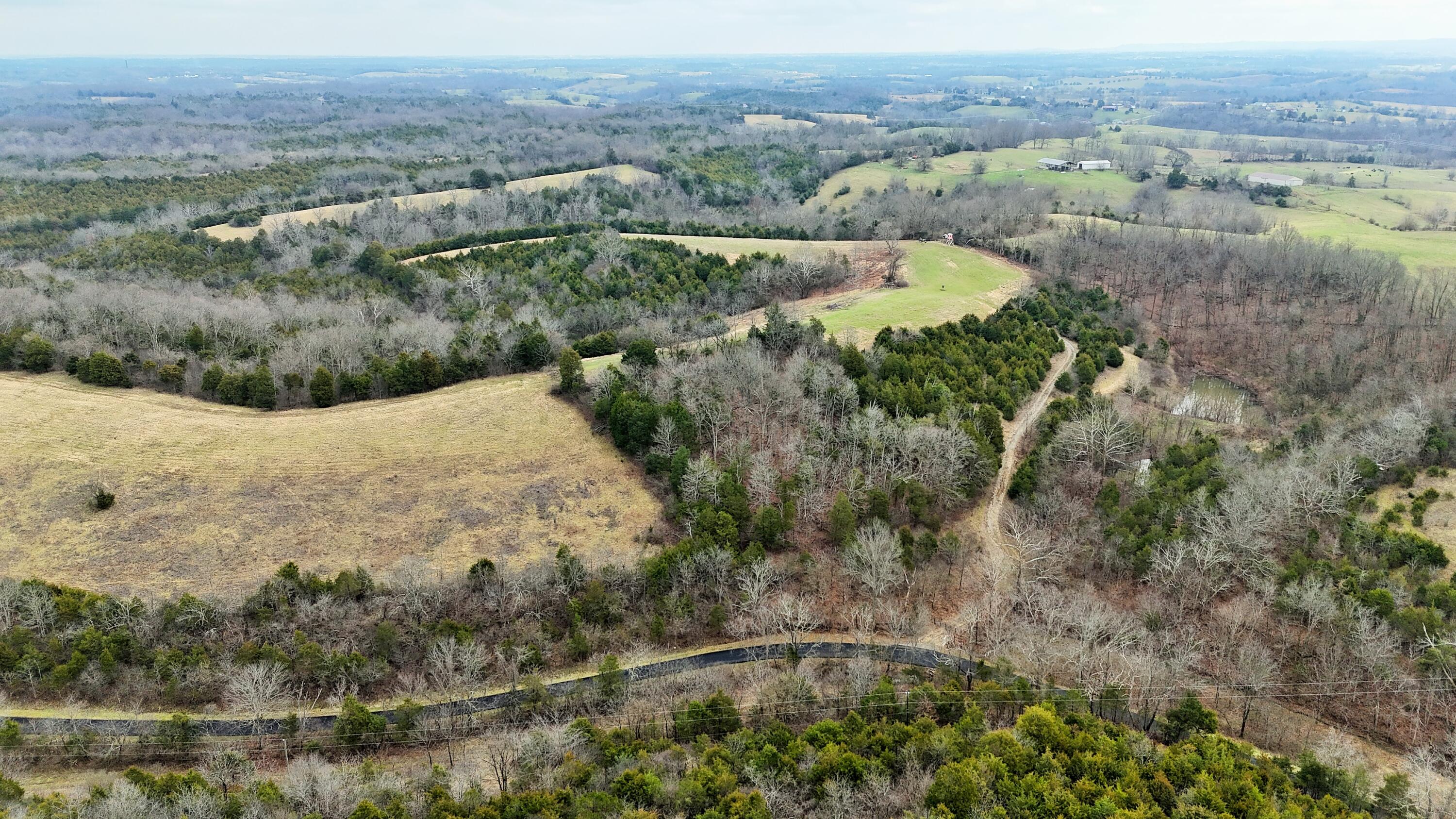 877 Fallis Run Road Harrodsburg, KY 40330 - Photo 5 of 34 DJI_20251227123912_0008_D (2)