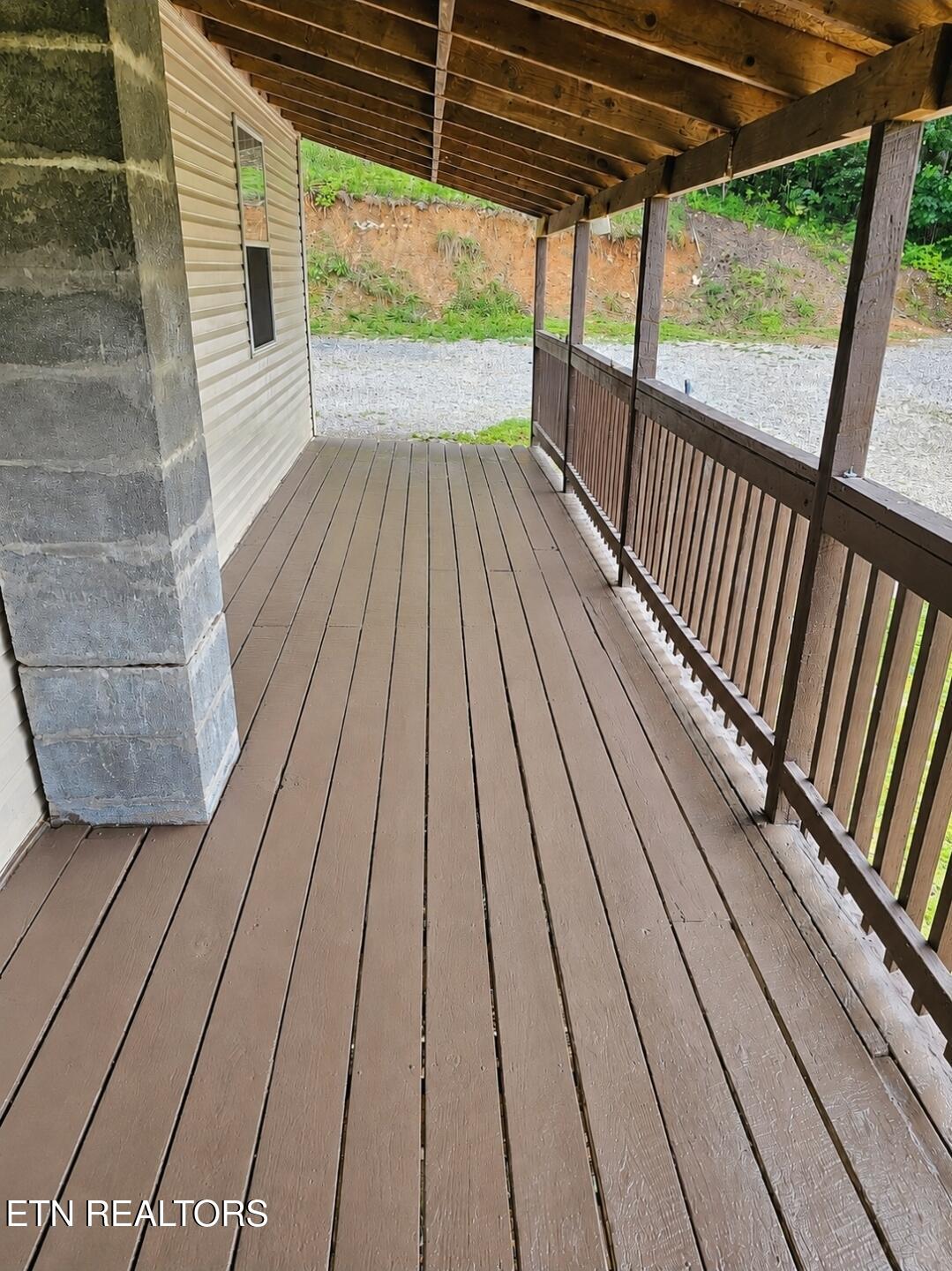 395 Cunningham Road Tazewell, TN 37879 - Photo 34 of 38 34_beyc6a1d0311d4a2a