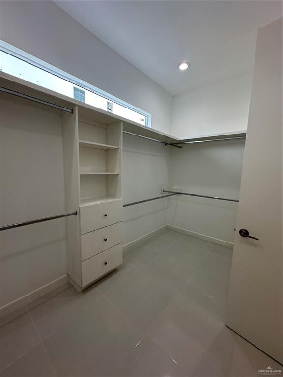 1912 East Ridgeway Circle Edinburg, TX 78542 - Photo 15 of 16 a view of an empty room