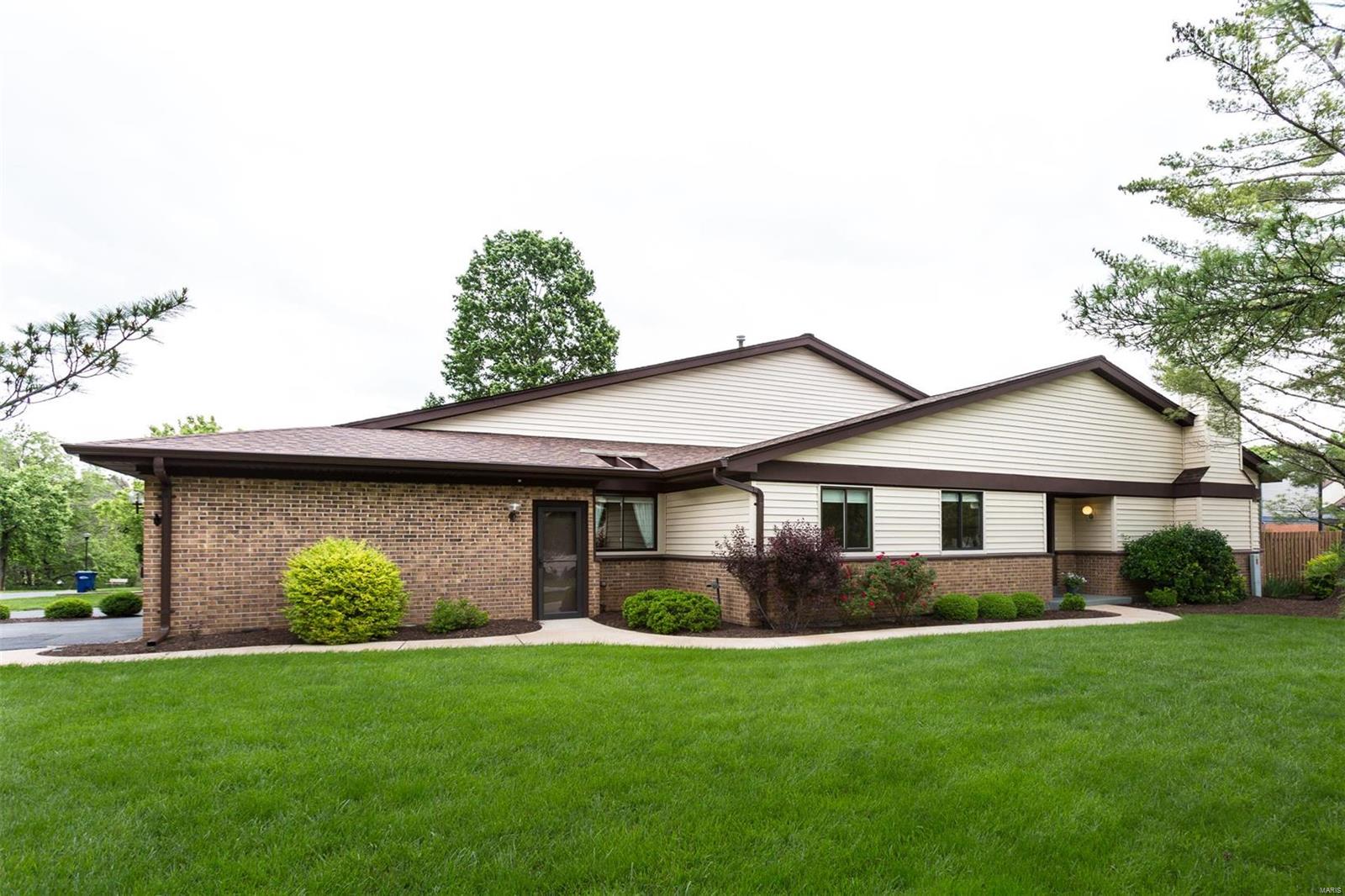 702 Sandy Summit Drive Ballwin, MO 63021 - Photo 1 of 32 Gallery Image 1