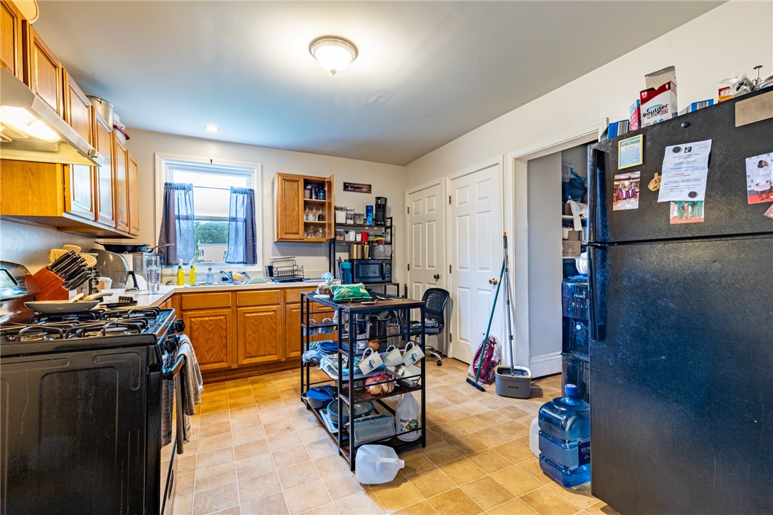 86 Grand Avenue Rochester, NY 14609 - Photo 8 of 37