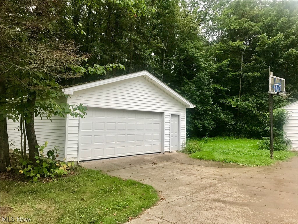 6035 Shaffer Road Northwest Warren, OH 44481 - Photo 4 of 18 Gallery Image 4