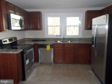 4122 Goldmine Road Goldvein, VA 22720 - Photo 5 of 23 Kitchen