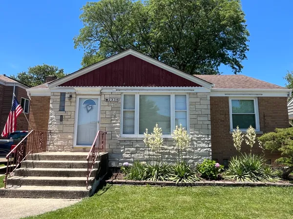 $349,900 | 2336 5th Avenue, North Riverside, IL 60546