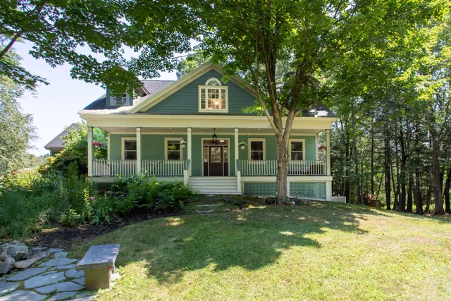 $799,900 | 27 Doe Drive, Eliot, ME 03903