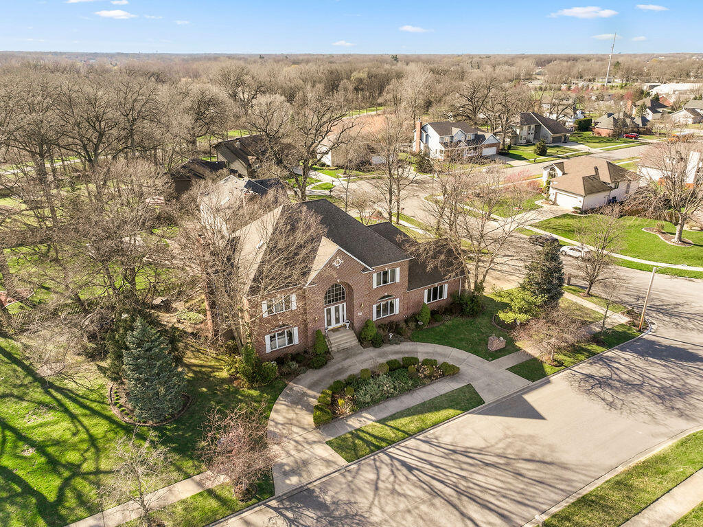 7412 Forest Ridge Drive Schererville, IN 46375 - Photo 4 of 60 1024x767