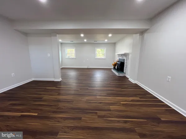 $3,800 | 9753 Moor Green Drive, Manassas, VA 20112