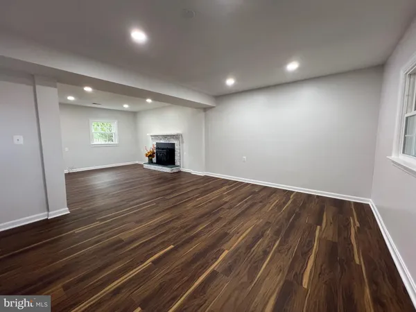 $3,800 | 9753 Moor Green Drive, Manassas, VA 20112