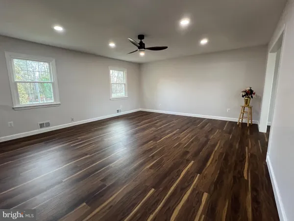 $3,800 | 9753 Moor Green Drive, Manassas, VA 20112