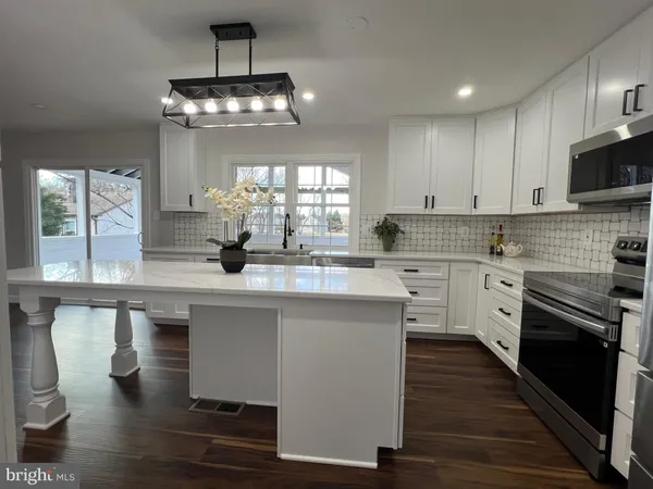 $3,800 | 9753 Moor Green Drive, Manassas, VA 20112