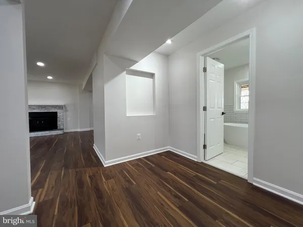 $3,800 | 9753 Moor Green Drive, Manassas, VA 20112