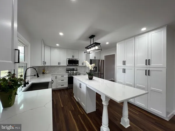 $3,800 | 9753 Moor Green Drive, Manassas, VA 20112