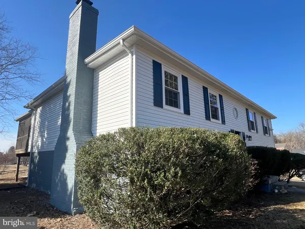 $3,800 | 9753 Moor Green Drive, Manassas, VA 20112