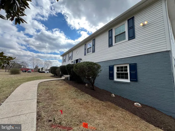 $3,800 | 9753 Moor Green Drive, Manassas, VA 20112