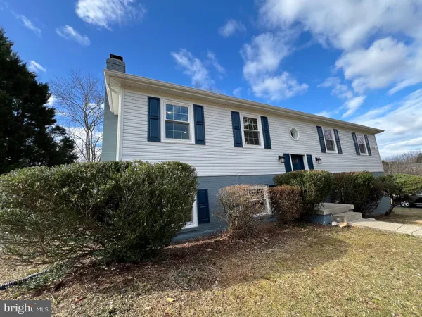 $3,800 | 9753 Moor Green Drive, Manassas, VA 20112