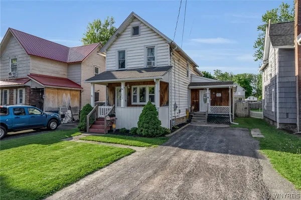 $174,900 | 279 West Ontario Street, Lockport, NY 14094