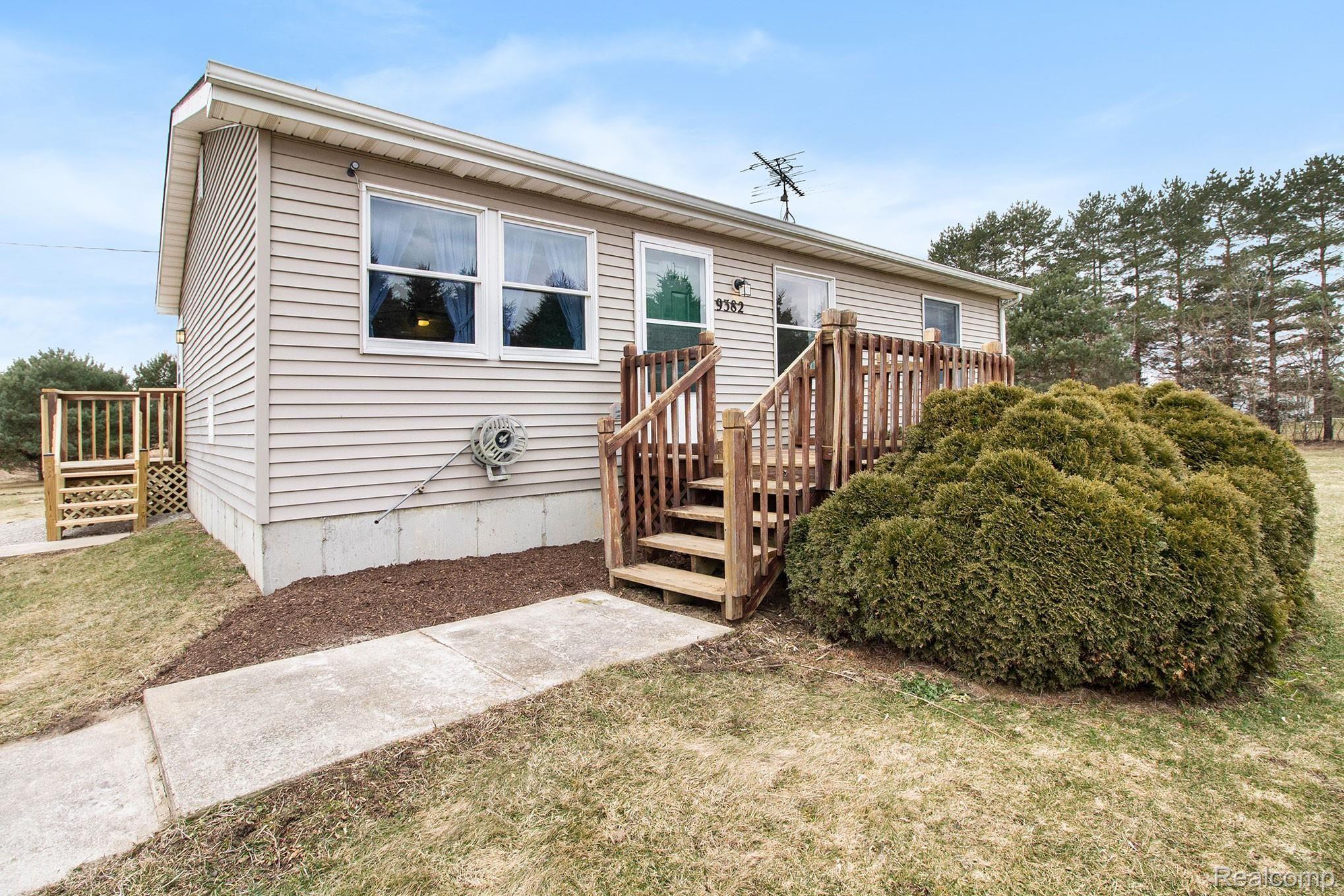 9382 Beard Road Byron, MI 48418 - Photo 27 of 35 1.jpg