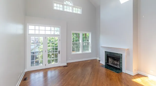 $4,850 | 2639 North Wayne Avenue, Unit 3, Chicago, IL 60614