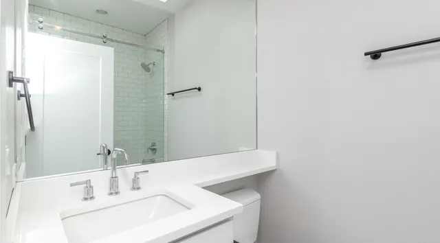 $4,850 | 2639 North Wayne Avenue, Unit 3, Chicago, IL 60614