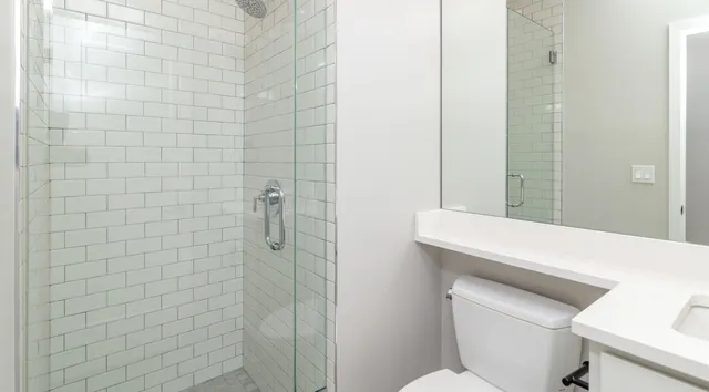 $4,850 | 2639 North Wayne Avenue, Unit 3, Chicago, IL 60614