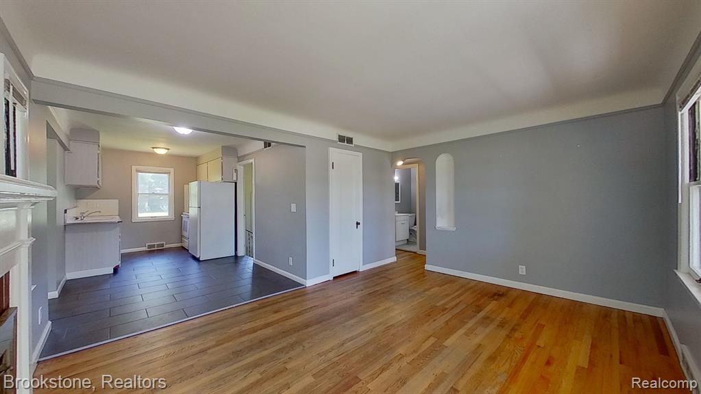 28720 West Seven Mile Road Livonia, MI 48152 - Photo 7 of 26