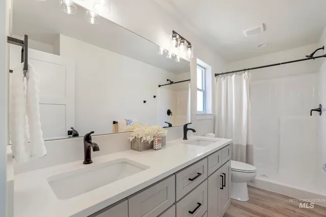 $369,900 | 909 East 23rd Avenue, Jerome, ID 83338