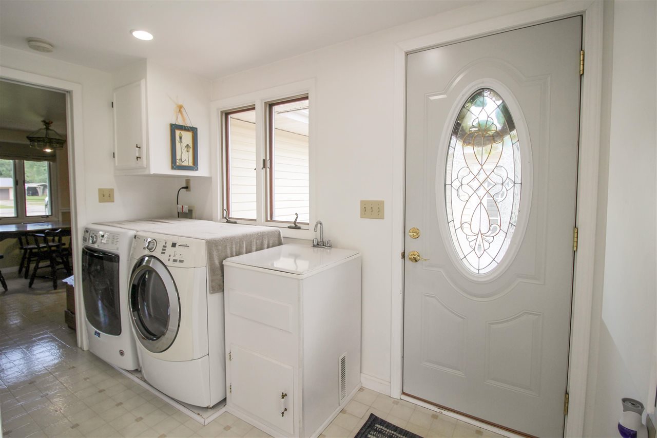 12371 Lake Road Montrose, MI 48457 - Photo 23 of 31 50050203-22.JPG