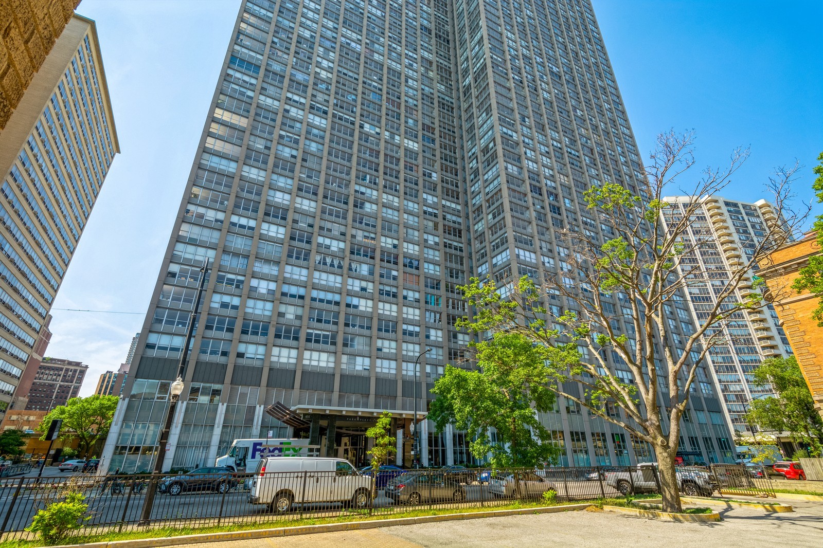 655 West Irving Park Road, Unit 1104 Chicago, IL 60613 - Photo 25 of 26 a building view