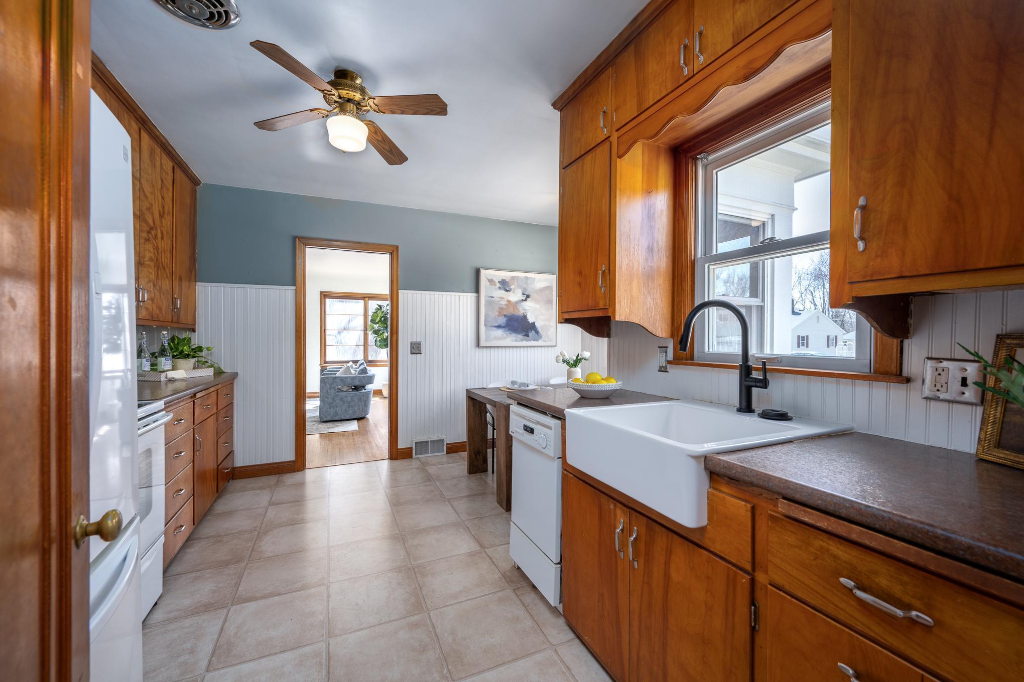 208 11th Street Hudson, WI 54016 - Photo 13 of 36