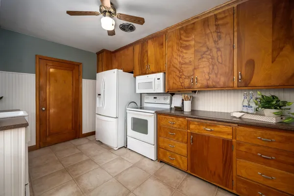 $359,000 | 208 11th Street, Hudson, WI 54016